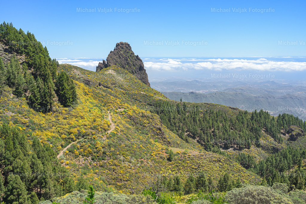 Mirador Caldera los Marteles Gran Canaria | Der Blick vom Mirador Caldera de los Marteles auf Gran Canaria in nördlicher Richtung. - Realisiert mit Pictrs.com