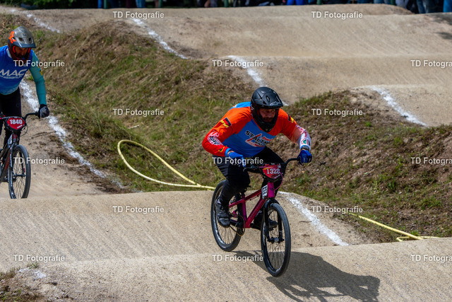 BayBMX2026-05845 | Fotogalerie von Thomas Dettweiler mit Eventbildern und lizenzfreien Fotos. Perfekt als Wandbild, für Büro, Website oder private Nutzung. - Realisiert mit Pictrs.com