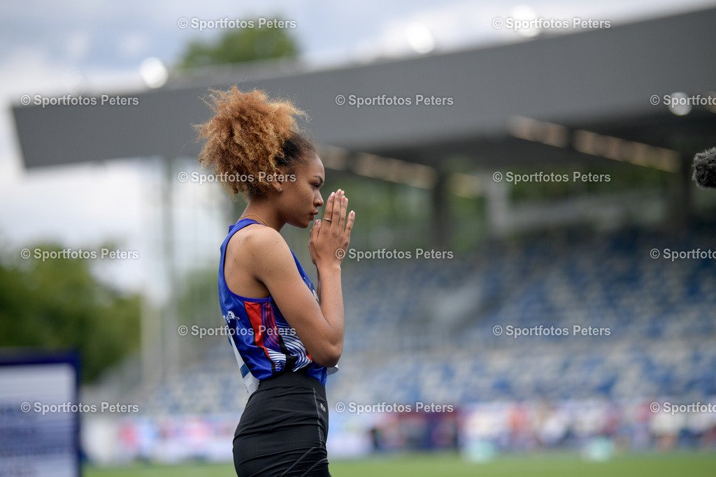 _KP13528_1 | 21.07.2025, xkaix, Leichtathletik, FISU World University Games 2025 v.l. Chinenye Josephine Onuorah (Thailand) - Realisiert mit Pictrs.com
