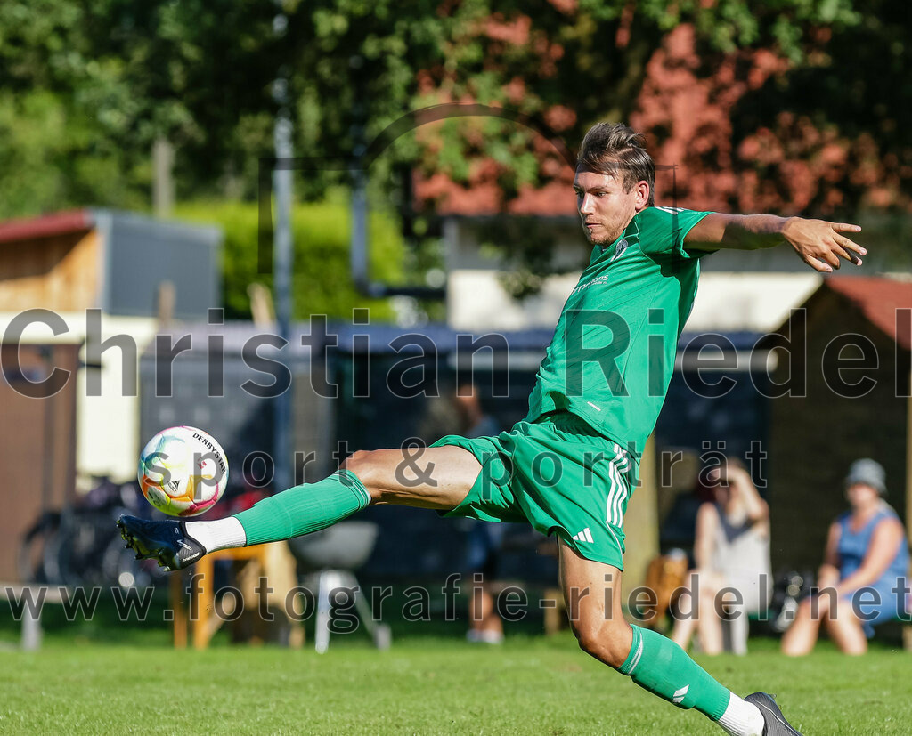 2023-09-10_061_SV_Eichenried_gegen_FC_Eitting | Eichenried, Deutschland, 10.09.2023:
Fußball, Kreisliga 2023 / 2024, 8. Spieltag, SV Eichenried gegen FC Eitting, Endergebnis: 1:2

Foto: Christian Riedel / fotografie-riedel.net
