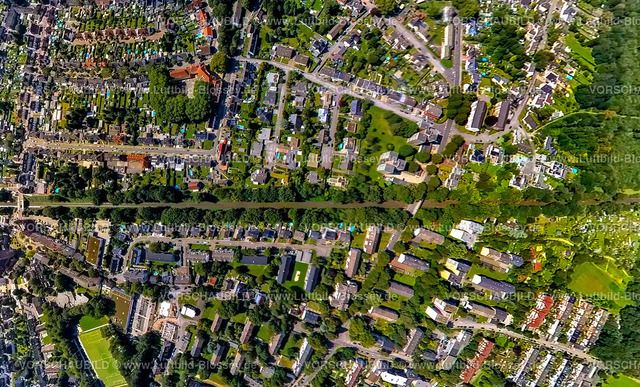 Gladbeck240890533ZweckelEisenbahnlinieGleise | Luftbild, Bahngleise und bewaldete Bahnlinie Höhe Glückstraße Wohngebiet, Erdkugel, Fisheye Aufnahme, Fischaugen Aufnahme, 360 Grad Aufnahme, tiny world, little planet, fisheye Bild, Zweckel, Gladbeck, Ruhrgebiet, Nordrhein-Westfalen, Deutschland