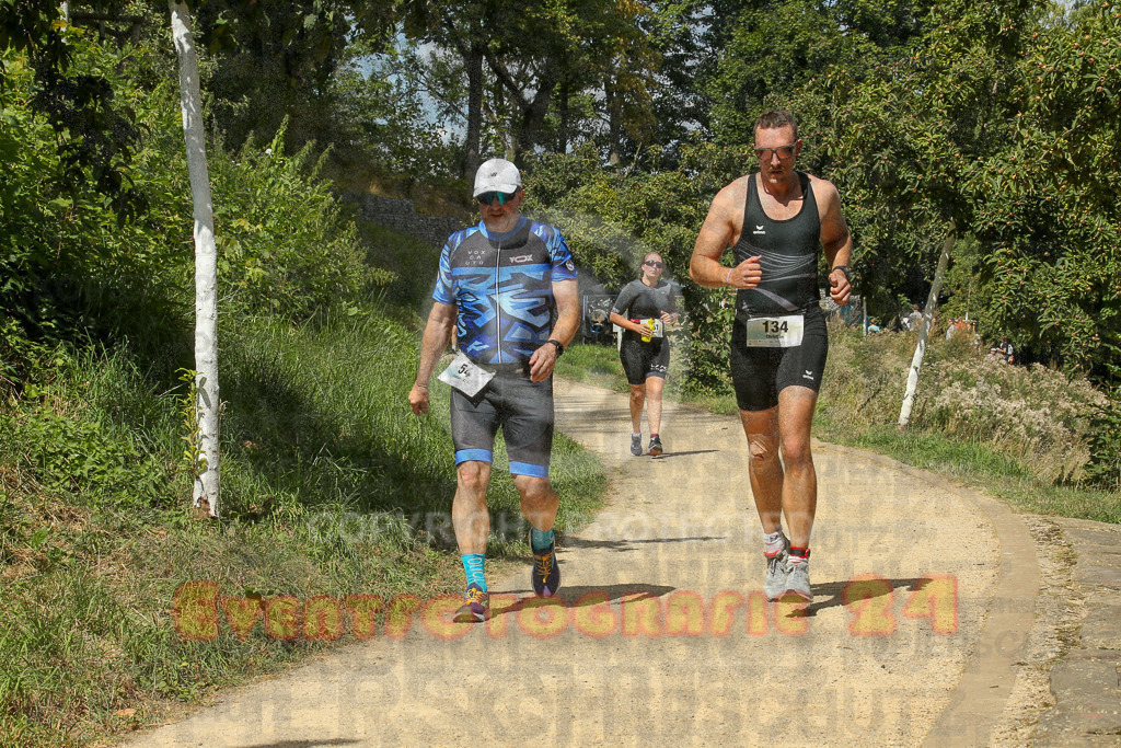 250824_1250_EX1_0716 | Sportfotografie im Rhein-Sieg Kreis, Köln, Bonn, NRW, Rheinland Pfalz, Hessen, etc. Unser Tätigkeitsfeld umfasst den Laufsport vom Volkslauf über den Marathon, Duathlon, Triathon bis zum Ultralauf wie Kölnpfad Ultra oder Schindertrail.