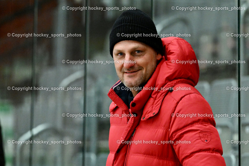 EC Kellerberg vs. EC Arnoldstein | Betreuer EC Kellerberg, EC Kellerberg vs. EC Arnoldstein, EC Kellerberg vs. EC Arnoldstein am 27.01.2026 in Villach (Stadthalle Villach), Austria, (Photo by Bernd Stefan)