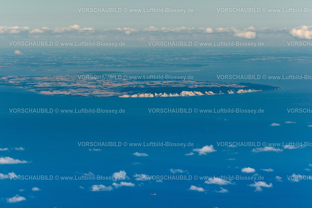 Mon12082950Daenemark | Insel Mon gesehen aus 3000 Meter Höhe über Hiddensee, Dänemark,  Europa