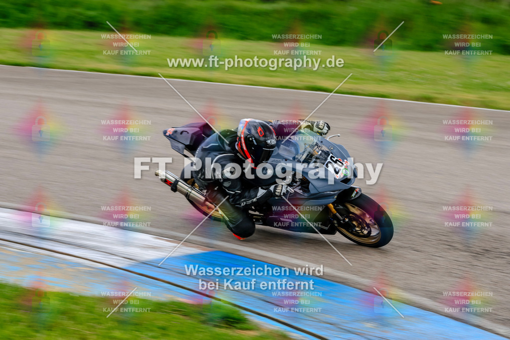 MotoTeam-9475 | Hier findet Ihr Bilder von Touristenfahrten auf der Nürburgring Nordschleife oder von anderen Veranstaltungen die ich besucht habe. Viel Spass beim Durch Schauen 