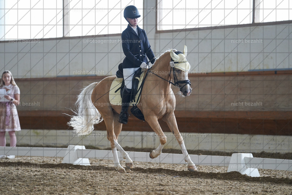 FAH09349 | Turnierbilder, Reitsportfotos, LAPO, Landesponyturnier, Turnierfotografen Bayern