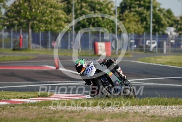 2025_05_12_PBK_14346 | Sportfotografie; SlowMotion; Video; Rennstrecke; Hafeneger; Speer; Racing; RSE; BMW; CBO; Trackday; Motorsportarena; Hockenheimring; Brno; Most; Barcelona; Valencia