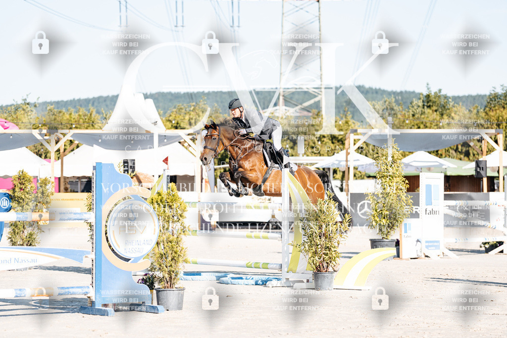 CK904096 | Turnierfotografie Pferdefotografie Trier Rheinland-Pfalz Pferdesport Reitsport Tierfotografie Sportfotografie Pferdevideo Pferdevideografie Equestrianvideography equestrianphotography  - Realisiert mit Pictrs.com