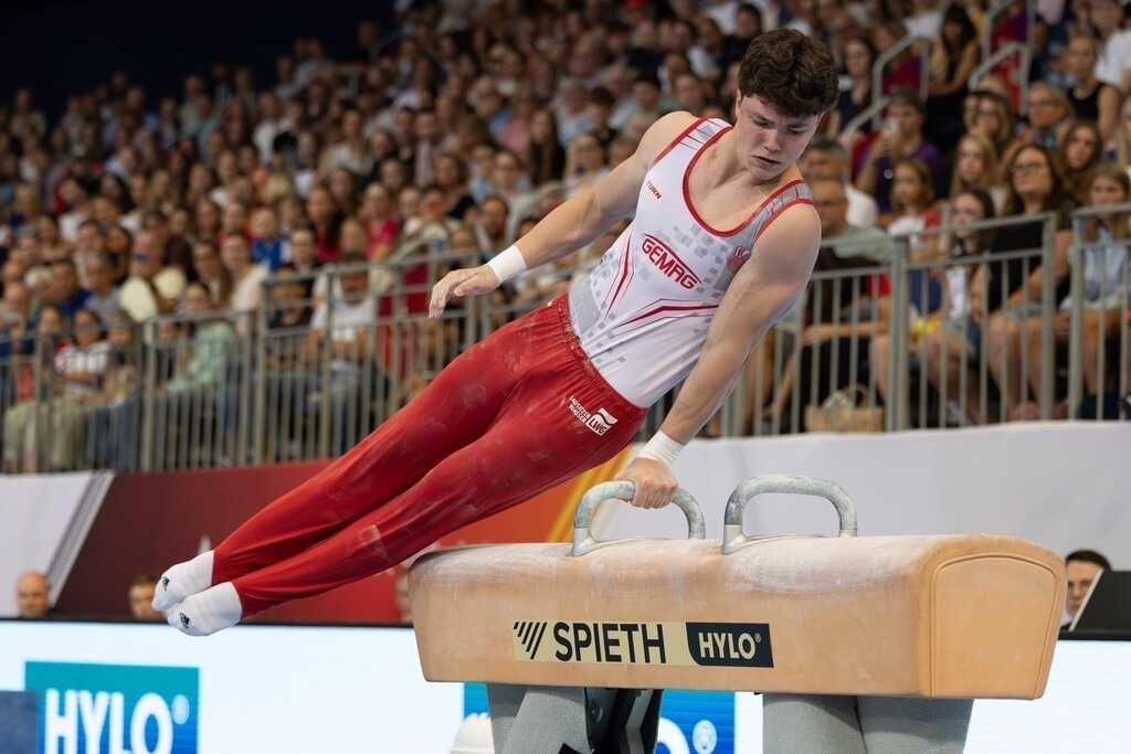 DM Finals 2026; Gerätfinals Männer Pauschenpferd | DM Finals 2026; Gerätfinals Männer Pauschenpferd***Radomyr Stelmakh bei seiner Übung - Realisiert mit Pictrs.com