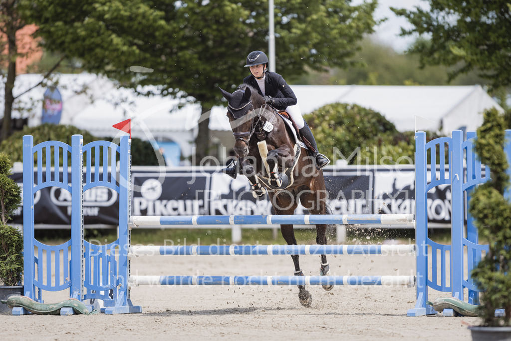 230519_MayDays_A2-Spr-U25-323 | Deine schönsten Turniermomente als professionelle Fotos! Entdecke hochwertige Pferdesport-Fotografie im Online-Shop. Jetzt Fotos finden & bestellen!