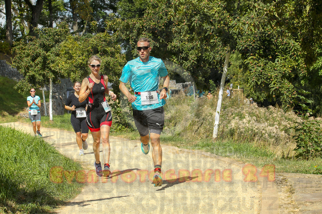 250824_1241_EX1_0238 | Sportfotografie im Rhein-Sieg Kreis, Köln, Bonn, NRW, Rheinland Pfalz, Hessen, etc. Unser Tätigkeitsfeld umfasst den Laufsport vom Volkslauf über den Marathon, Duathlon, Triathon bis zum Ultralauf wie Kölnpfad Ultra oder Schindertrail.
