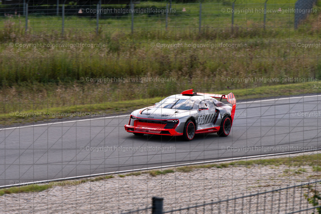 20250906160917D75_6566 | Bitte beachten!!!
Alle Fotos dieser Galerie sind nur grundbearbeitet. Im Falle eines Verkaufs, werde ich die Fotots noch mit dem nötigen Feinschliff versehen. - Realisiert mit Pictrs.com