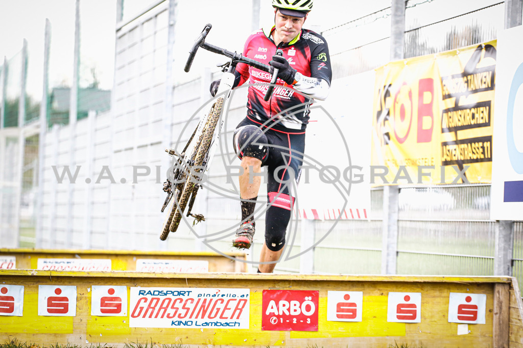..... | AUSTRIA, 24.11.24, 3.Radquerfeldein GP um das Sportzentrum Gunskirchen Image shows: Photo: Wapics / Andreas Willdoner