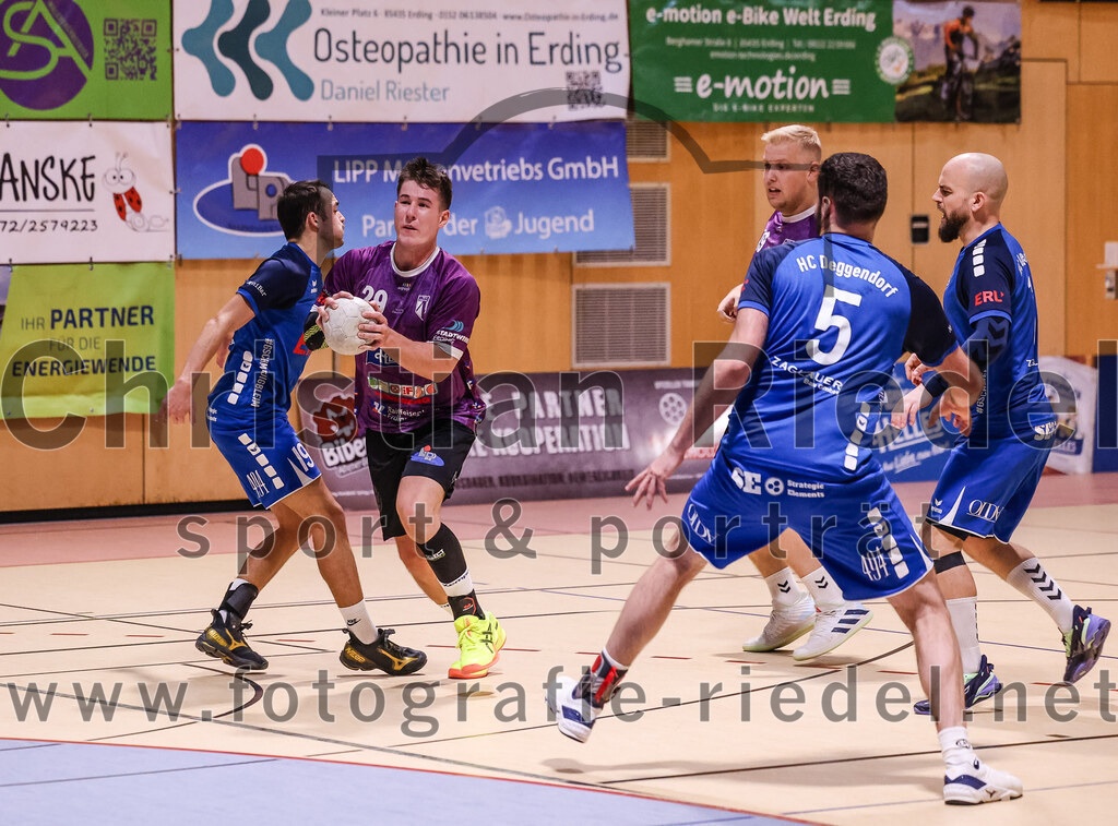 2024-11-09_007_SpVgg_Altenerding_II_gegen_HC_Deggendorf | Erding, Deutschland, 09.11.2024:Handball, Bezirksliga Männer Ost 2024 / 2025, 4. Spieltag, SpVgg Altenerding II gegen HC Deggendorf, Endergebnis: 25:24Foto: Christian Riedel / fotografie-riedel.net
