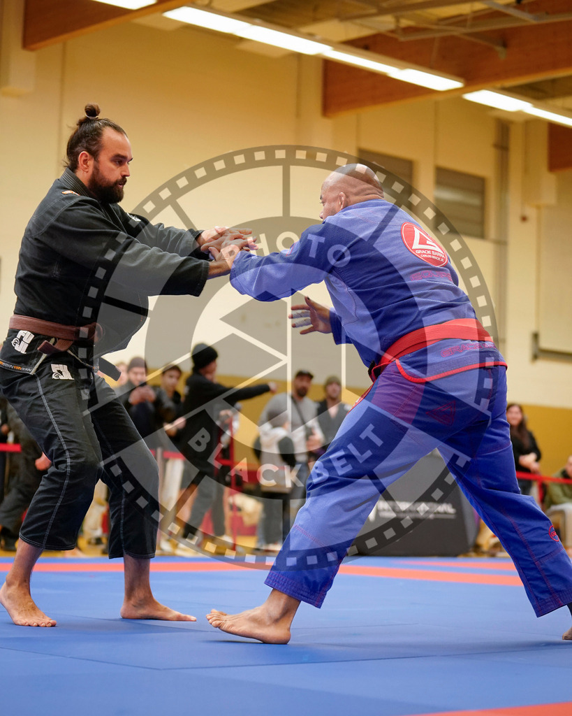 20240203PBB06305 | Fighters compete during the Brazilian Jiu-Jitsu Championship of the AJP Tour in Maintal by Frankfurt am Main, Germany, on February 2, 2024.