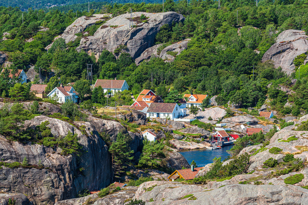 Häuser auf der Schäreninsel Kapelløya in Norwegen | Häuser auf der Schäreninsel Kapelløya in Norwegen.