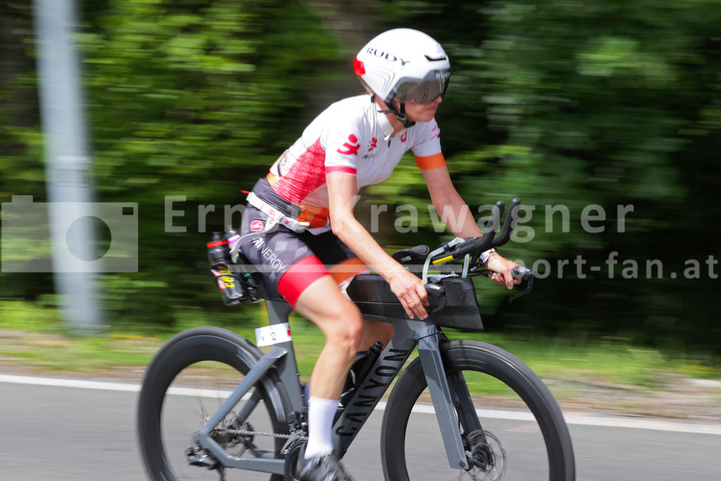 Klagenfurt 2026 | Aneta Kirilenko (POL) Ironman, Klagenfurt 2026,  Lambichl, Klagenfurt , Austria. Photo: Ernst Krawagner - Realisiert mit Pictrs.com