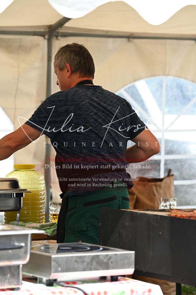 DSC_8643 | Pferde- und Turnierfotografie in Westsachsen. Pferdeportraits, Auftragszeichnungen und intuitive Kunst.