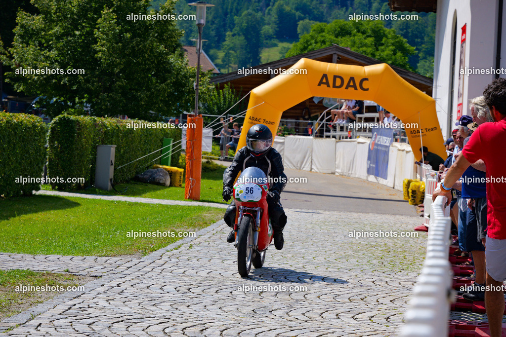 P1014735 | Erleben Sie atemberaubende, hochqualitative Fotos Ihrer Fahrt entlang der malerischen Alpenstraßen. Besuchen Sie alpineshots.com, um professionelle Aufnahmen Ihrer unvergesslichen Reise zu finden und zu kaufen - Realisiert mit Pictrs.com