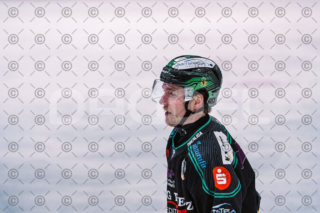 Alligators_vs_Memmingen_05_12_2025-131 | Höchstadt Alligators Fotogalerie: Eishockey-Action aus Franken. Professionelle Spielfotos, Portraits & Stadionbilder zum Download. Jetzt entdecken! - Realisiert mit Pictrs.com