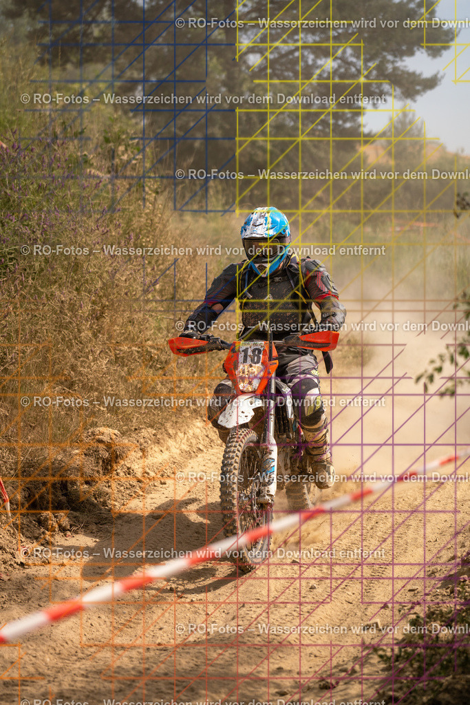 Niederwürzbach 3 Lauf-1090 | Sportfotografie von RO-Fotos: Motorsport, Motocross, Enduro, Laufveranstaltungen und Triathlon. Professionelle Fotos von Sportlern und Events. - Realisiert mit Pictrs.com