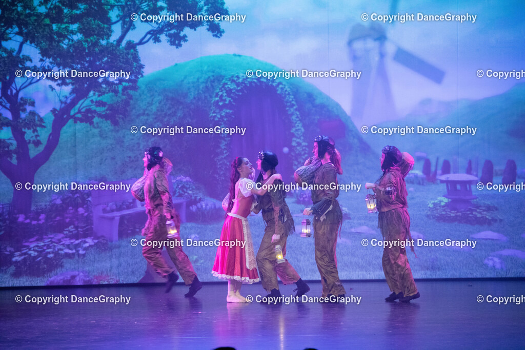 GPHY2100 | DanceGraphy - Realisiert mit Pictrs.com