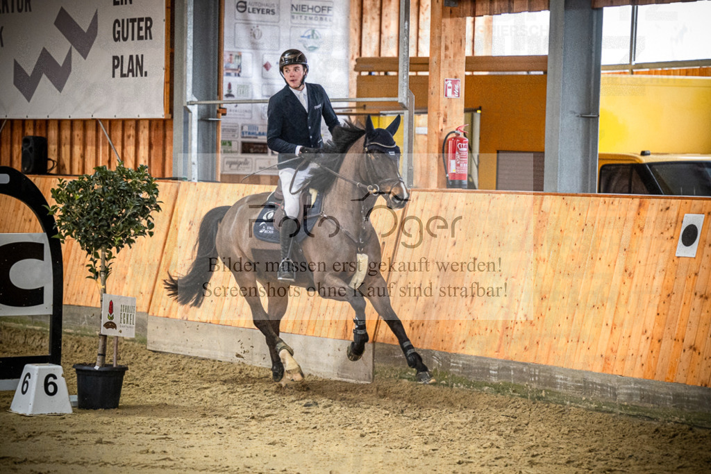 DOS_0895 | Entdecke hochwertige Reitturnierfotos von Foto Oger. Professionell, emotional und authentisch – jetzt Lieblingsmomente im Shop bestellen.Deutschlandweite Turnierfotografie. - Realisiert mit Pictrs.com