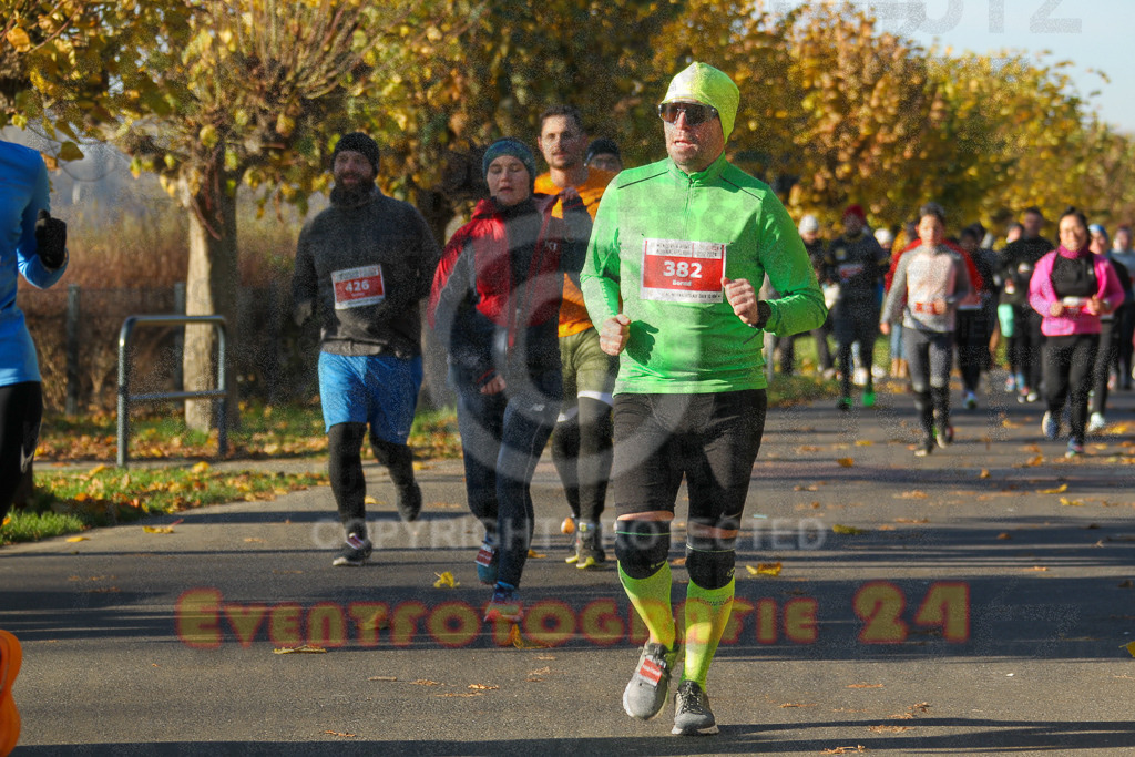 241201_1145_EV4_1644 | Sportfotografie im Rhein-Sieg Kreis, Köln, Bonn, NRW, Rheinland Pfalz, Hessen, etc. Unser Tätigkeitsfeld umfasst den Laufsport vom Volkslauf über den Marathon, Duathlon, Triathon bis zum Ultralauf wie Kölnpfad Ultra oder Schindertrail.
