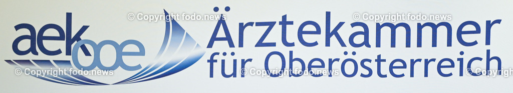 Pressekonferenz Aerztekammer für Ooe_ Aerzteteam sichert Versorgung in Linz Sued_ 22.03.2024-25 | 22.03.2024, Linz, AUT, Pressekonferenz Aerztekammer für Ooe, Aerzteteam sichert Versorgung in Linz Sued, im Bild Aerztekammer fuer Oberoesterreich, Logo, Tafel, Schild