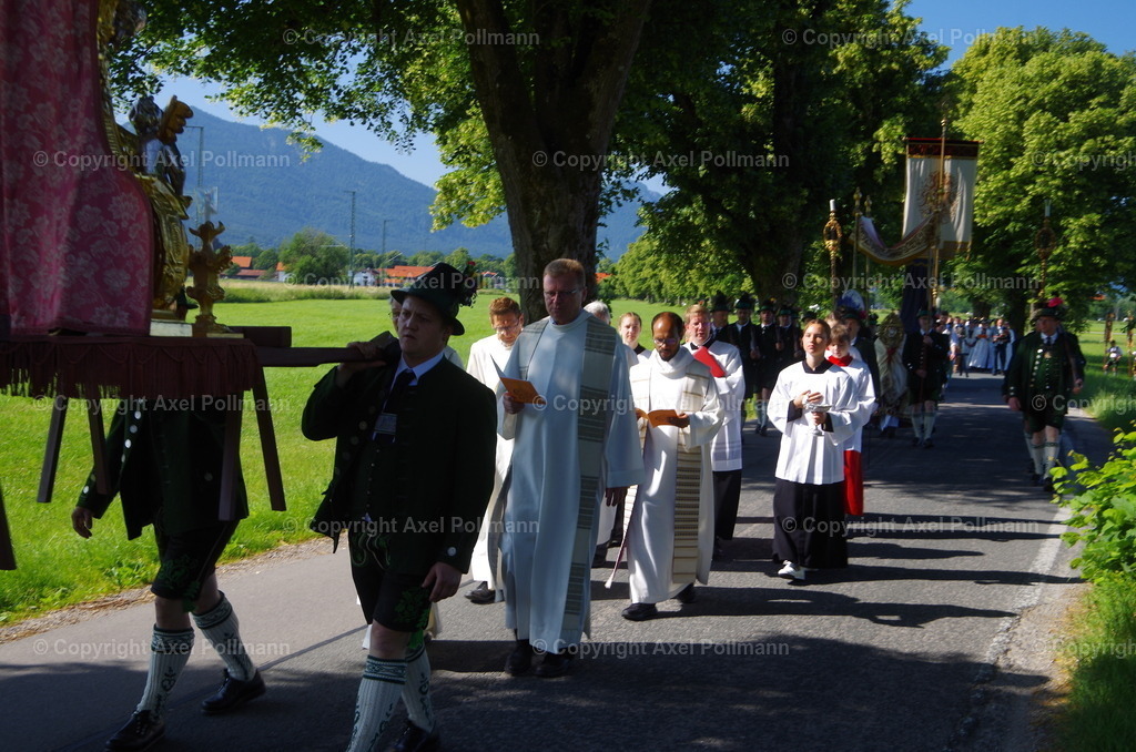 IMGP4987 | fotografiert von Axel PollmannLeonhardi Wallfahrt Benediktbeuern und Murnau, Fronleichnam, Fasching, Landschaft im Loisachtal und Benediktbeuern  - Realisiert mit Pictrs.com