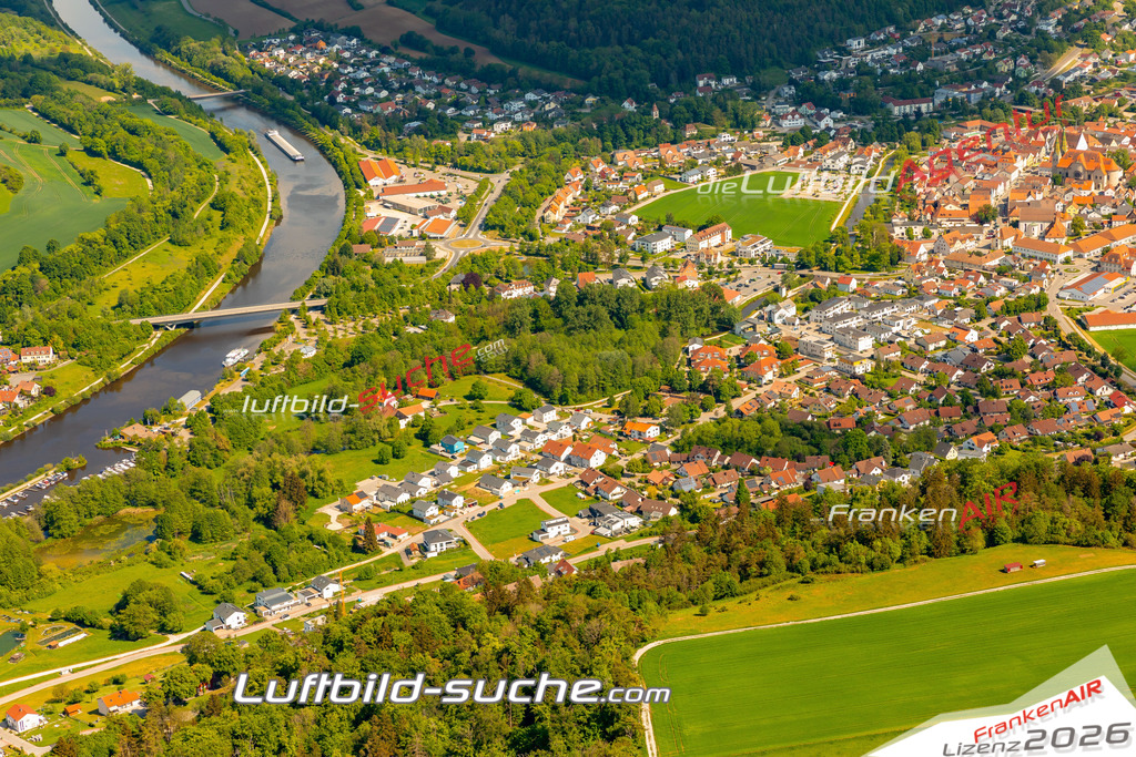 Das Luftbild zeigt :  Beilngries - Die Luftaufnahme wurde 2024 vom UL-Flugzeug aus erstellt ( keine Drohne ) - Hochauflösende Luftaufnahme - Für grossformatige Ausdrucke geeignet. Die Geschenkidee !Mit Lizenz und Bildrechte bestellbar
