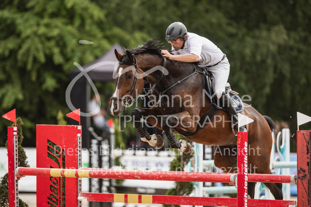 250531_MayDays_M2-SpringenmstAnf-815 | Deine schönsten Turniermomente als professionelle Fotos! Entdecke hochwertige Pferdesport-Fotografie im Online-Shop. Jetzt Fotos finden & bestellen!