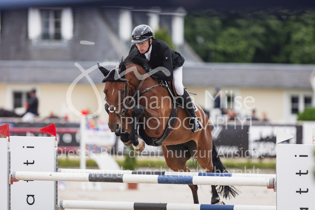 250601_MayDays_GP-508 | Deine schönsten Turniermomente als professionelle Fotos! Entdecke hochwertige Pferdesport-Fotografie im Online-Shop. Jetzt Fotos finden & bestellen!