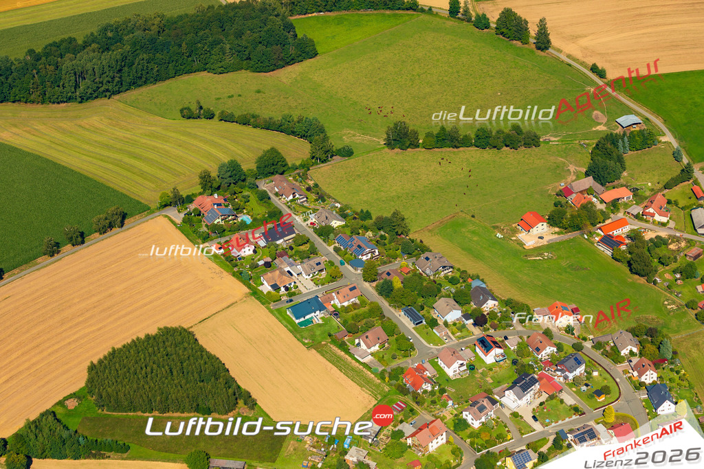 Luftbild Vs Google Maps  Burgtreswitz  Moosbach -Das Luftbild wurde 2025 vom UL-Flugzeug heraus erstellt ( keine Drohne ) - Hochauflösende Luftaufnahme -Nicht vergleichbar mit Google Maps oder Satelittenbilder- Die Geschenkidee !Mit Lizenz und Bildrechte bestellbar