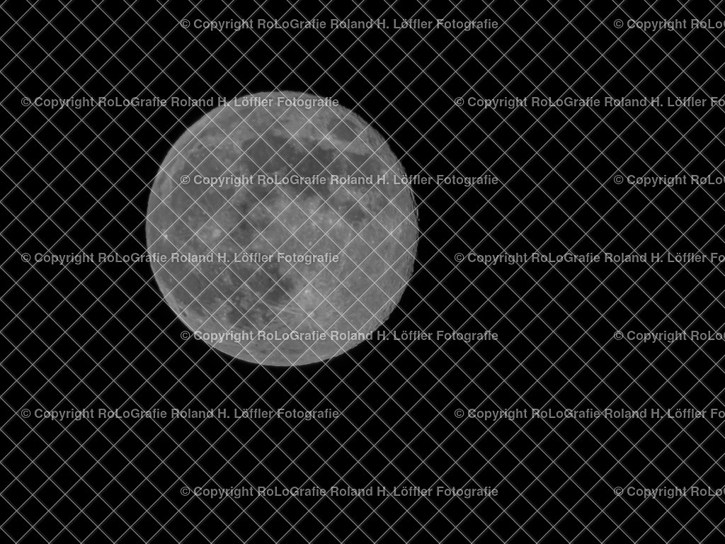 DSCN0201 | Vollmond, Halbmond, Blutmond - Realisiert mit Pictrs.com