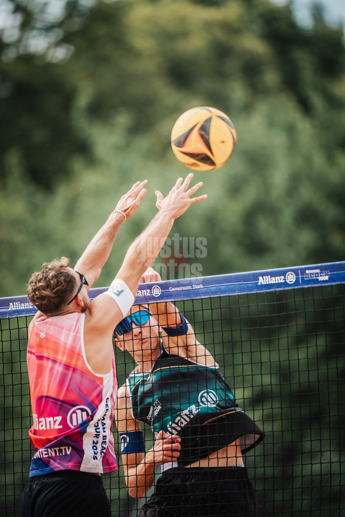 Beachvolleyball | Männer | Allianz German Beach Tour 2025 | Tourstop München | 05.07.2025 | Momme Lorenz beim Angriff