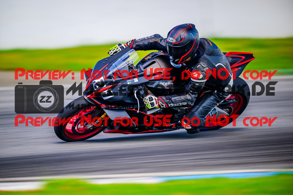 MaZZes_FotoMatrix_240520_6021986_1074 | WEISS