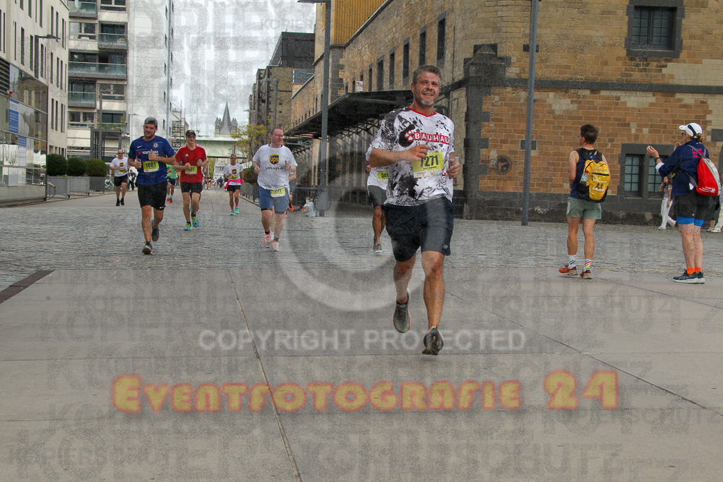 250920_1325_EV4_5507 | Sportfotografie im Rhein-Sieg Kreis, Köln, Bonn, NRW, Rheinland Pfalz, Hessen, etc. Unser Tätigkeitsfeld umfasst den Laufsport vom Volkslauf über den Marathon, Duathlon, Triathon bis zum Ultralauf wie Kölnpfad Ultra oder Schindertrail.