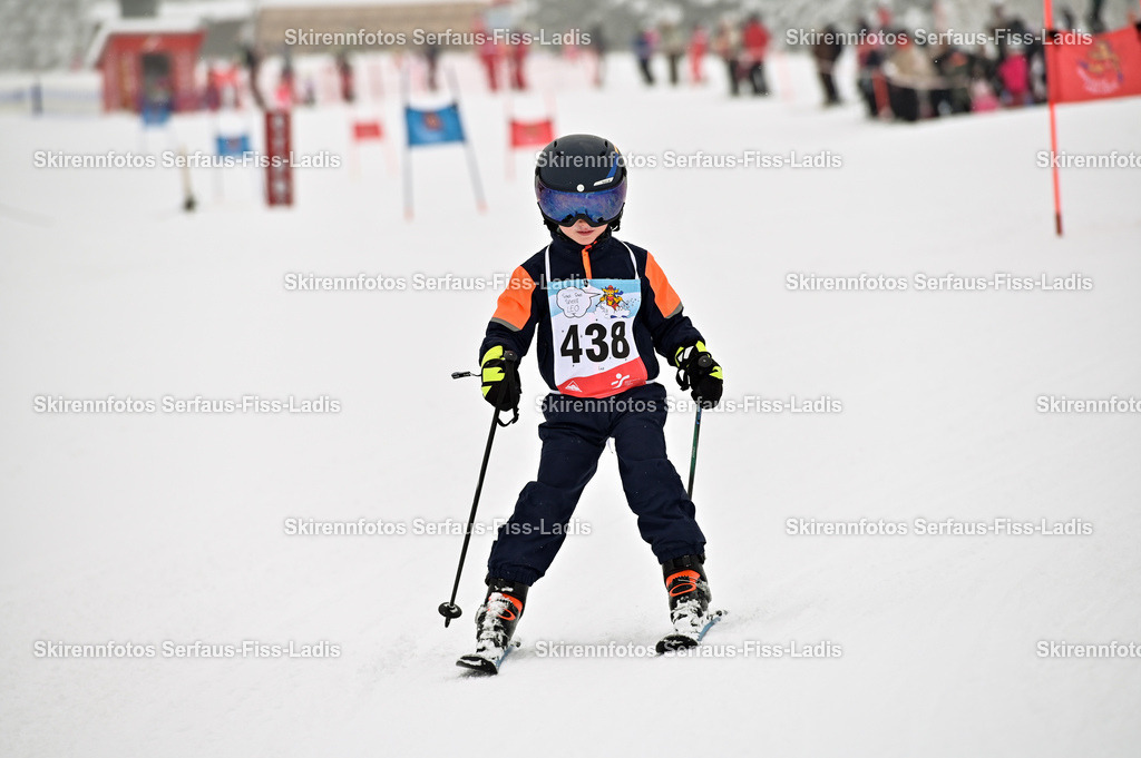 SRF_20.02.2026_0240 | Skirennfotos,Serfaus,Fiss,Ladis,Kinderskirennen,Winter,Tirol,Oberland,skirace,SFL,feelfree,weil wir's genießen,ski,Ski,skifahren,Sonnenplateau, - Realisiert mit Pictrs.com