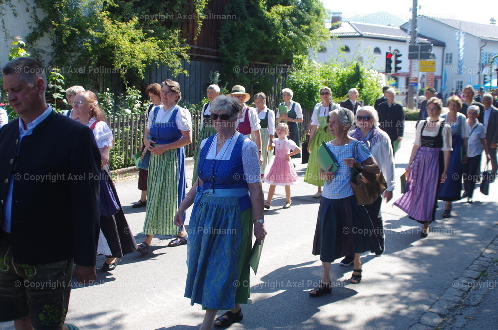 IMGP4066 | fotografiert von Axel PollmannLeonhardi Wallfahrt Benediktbeuern und Murnau, Fronleichnam, Fasching, Landschaft im Loisachtal und Benediktbeuern  - Realisiert mit Pictrs.com