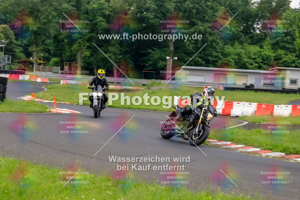 VBK-6180 | Hier findet Ihr Bilder von Touristenfahrten auf der Nürburgring Nordschleife oder von anderen Veranstaltungen die ich besucht habe. Viel Spass beim Durch Schauen 