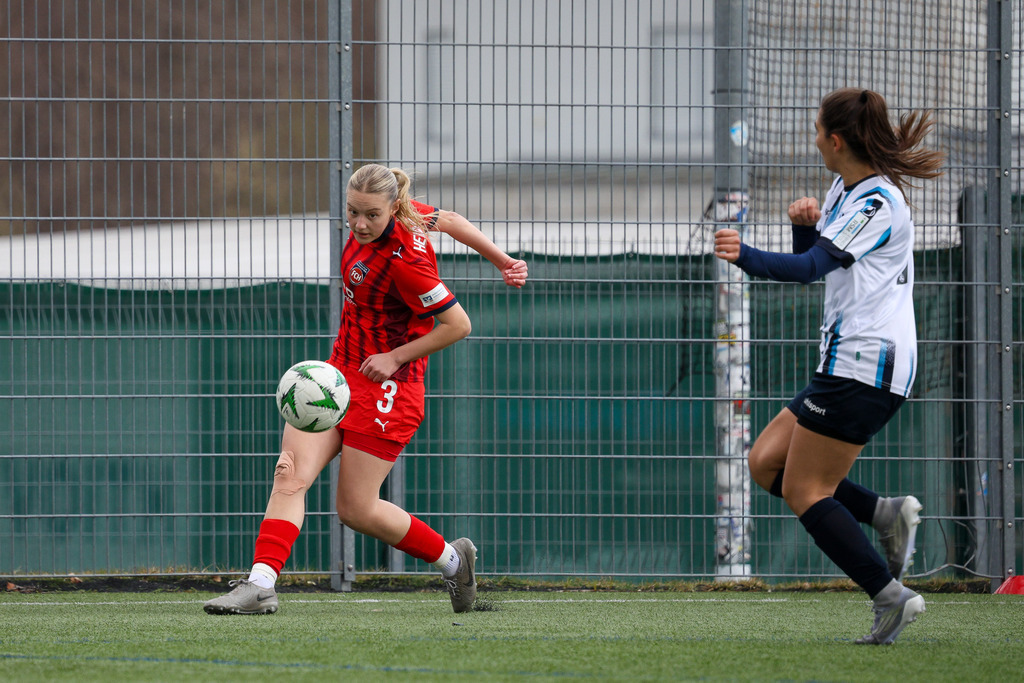 20260329-FCH-WaldebeneStuttgart_083 | 1.FC Heidenheim 1846 vs. FSV Waldebene Stuttgart, Fußball, Frauen, Oberliga, 2025/2026, 15. Spieltag, 29.03.2026 in Heidenheim, Kunstrasen b. Voith-Arena West(Foto: Michael Bulling) - Realisiert mit Pictrs.com