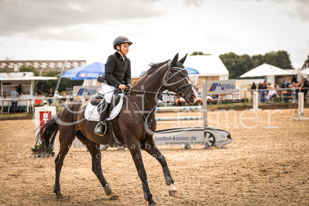 05.SoSpWB00423 | Leoni Ertmer Photography - Realisiert mit Pictrs.com