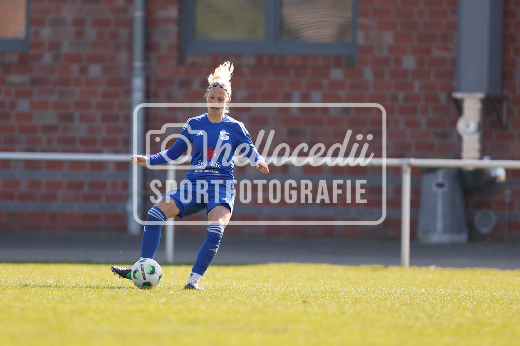 Fußball I Frauen I Saison 2025-2026 I Oberliga Niedersachsen I 17. Spieltag I TuS Lutten - BW Hollage-15 | realhellocedii - Realisiert mit Pictrs.com