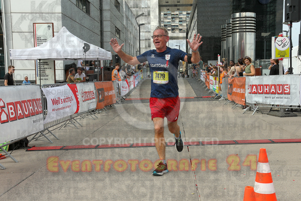 250920_1523_EX1_9208 | Sportfotografie im Rhein-Sieg Kreis, Köln, Bonn, NRW, Rheinland Pfalz, Hessen, etc. Unser Tätigkeitsfeld umfasst den Laufsport vom Volkslauf über den Marathon, Duathlon, Triathon bis zum Ultralauf wie Kölnpfad Ultra oder Schindertrail.