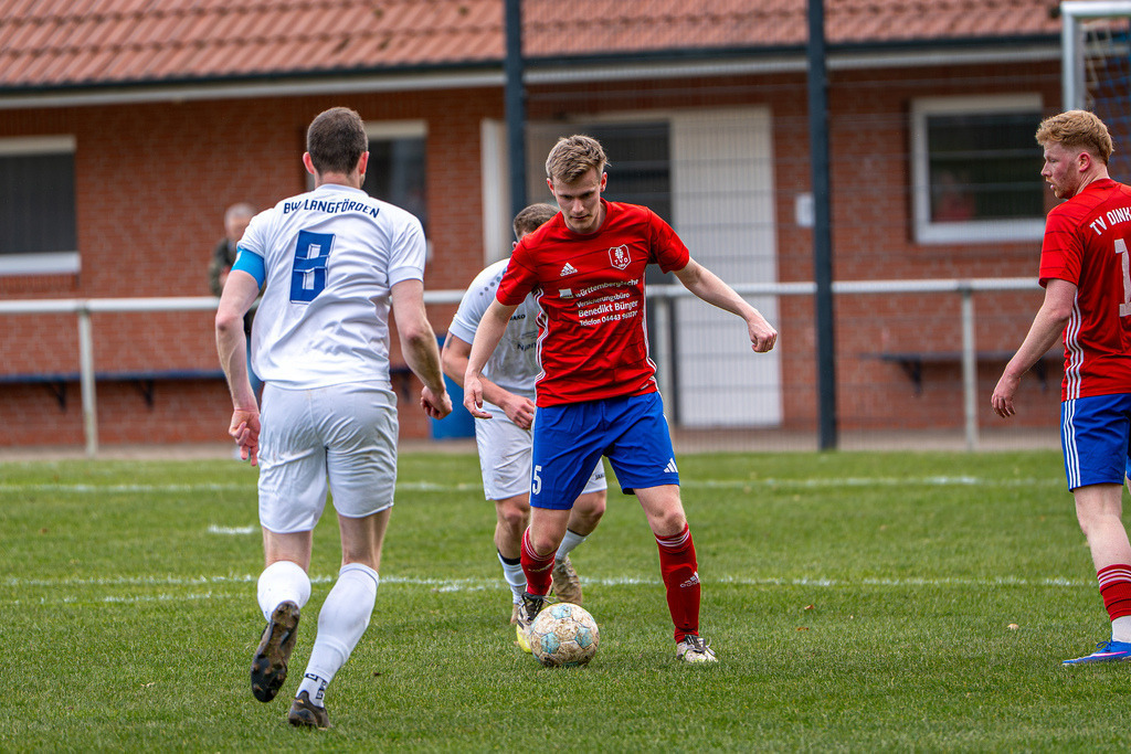 Fußball I Herren I Saison 2025-2026 I Halbfinale Kreispokal VEC I  BW Langförden - TV Dinklage II I 19048 | jns.sportfotos - Realisiert mit Pictrs.com