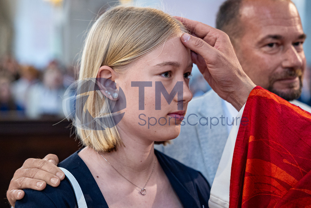 _06_5527 | Firmung Dom Klagenfurt 8.6.24
