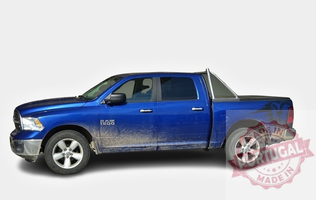 Blue RAM 1500 truck covered in dry mud parked on white background | RAM 1500 truck covered in dry mud from off-roading parked on seamless white background - Realized with Pictrs.com