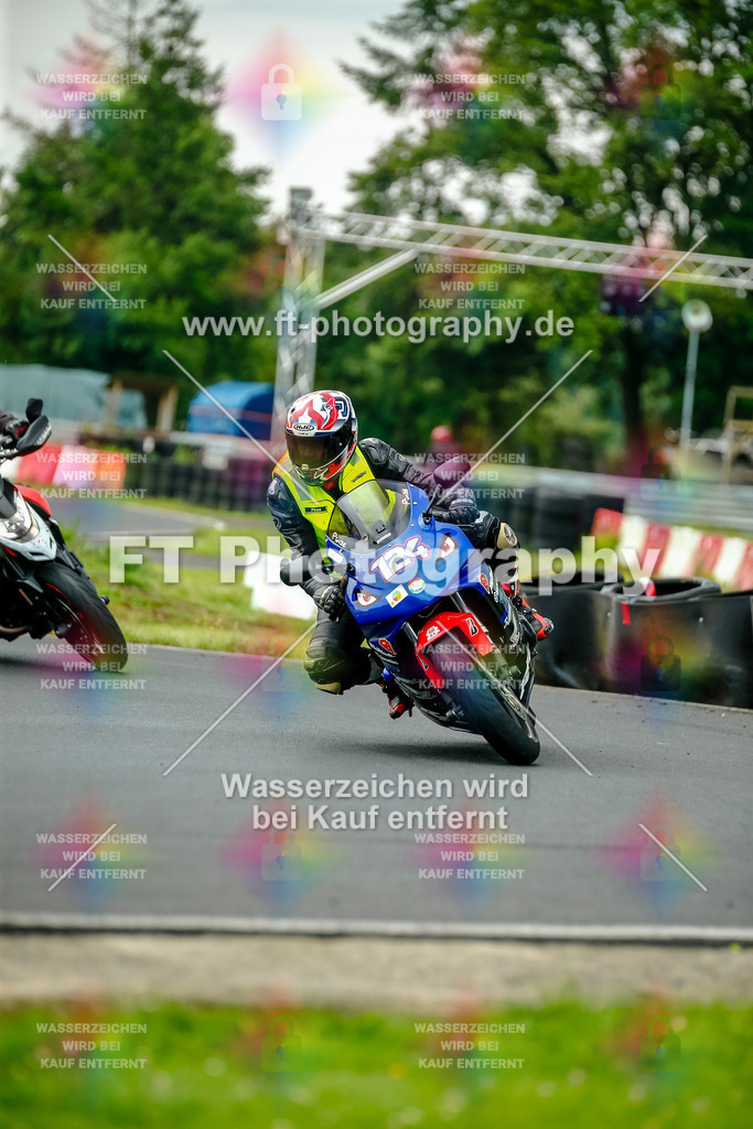 VBK-3826 | Hier findet Ihr Bilder von Touristenfahrten auf der Nürburgring Nordschleife oder von anderen Veranstaltungen die ich besucht habe. Viel Spass beim Durch Schauen 