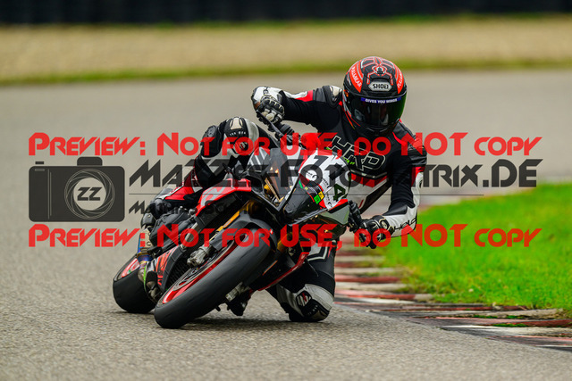 MaZZes_Fotomatrix_20241003_6007705_6132 | GRUEN